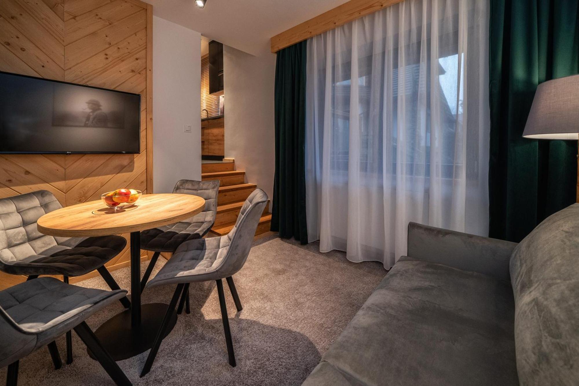 Tatrzanska Miejscowka - Apartamenty Centrum Zakopane Ruang foto