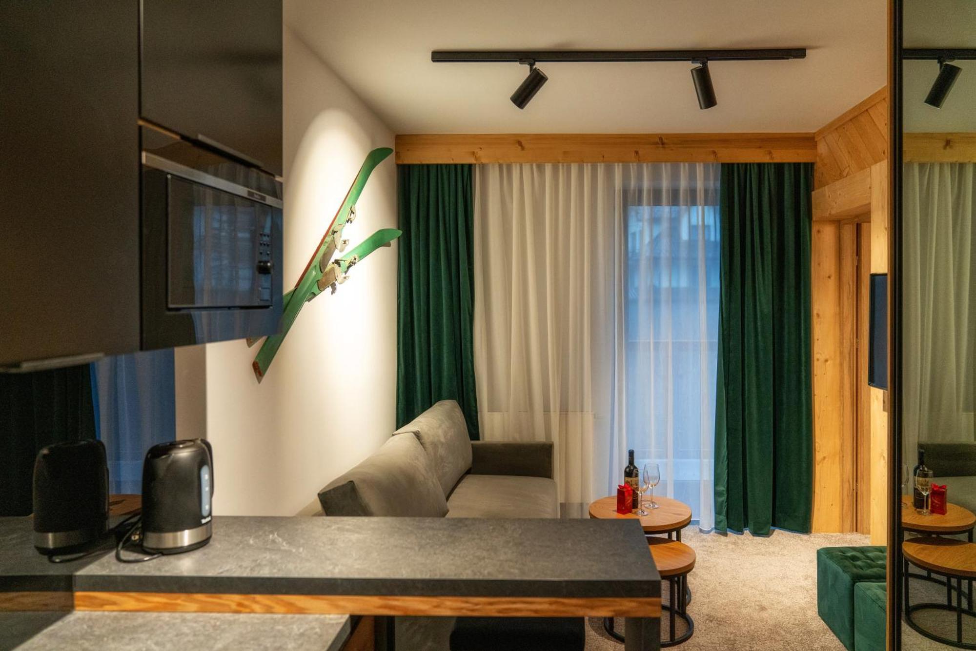 Tatrzanska Miejscowka - Apartamenty Centrum Zakopane Ruang foto